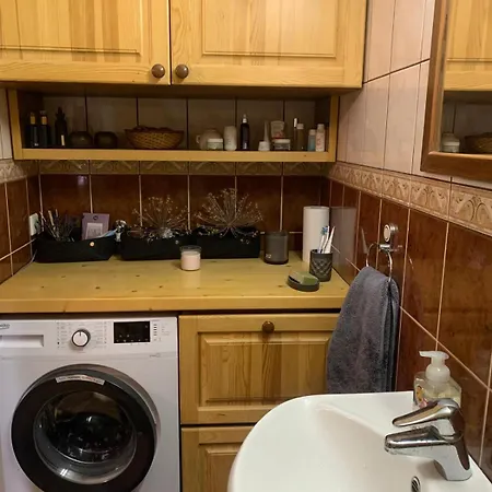 Hubane Saunaga Korter Vanalinnas Kuressaare