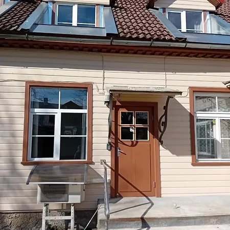 Apartament Hubane Saunaga Korter Vanalinnas Kuressaare