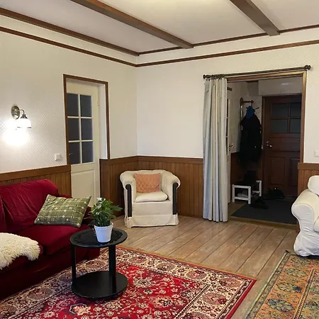 Hubane Saunaga Korter Vanalinnas * Kuressaare