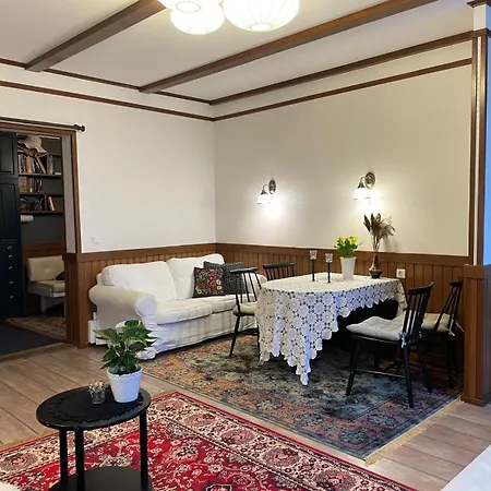 Apartment Hubane Saunaga Korter Vanalinnas Kuressaare