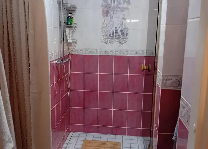 Apartment Hubane Saunaga Korter Vanalinnas Kuressaare